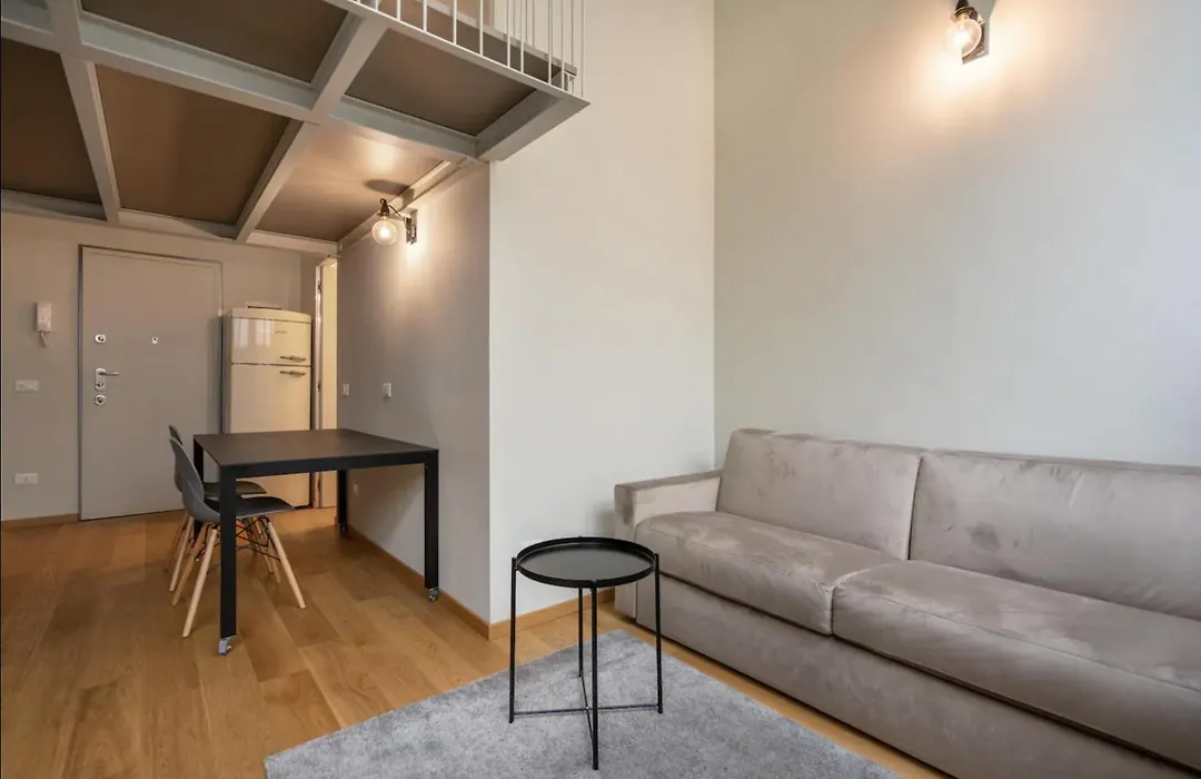 Modern Loft In Porta Venezia-1